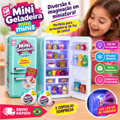 Mini Geladeira com luz LED, detalhes realistas e acessórios